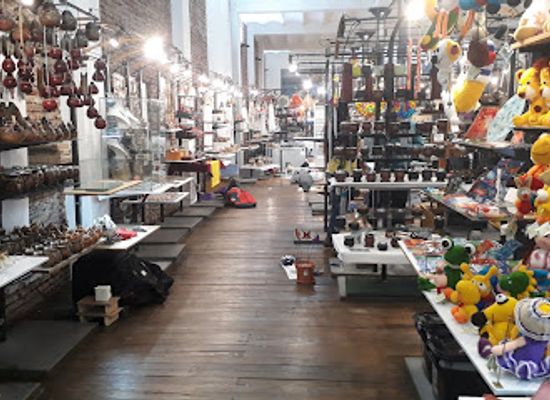 uruguay/metropolitan-area/shop/craftsmen-market