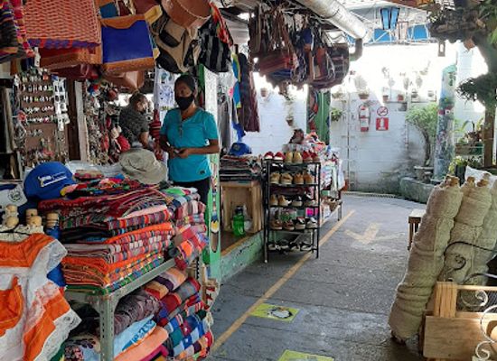 el-salvador/western-region/shop/national-craft-market