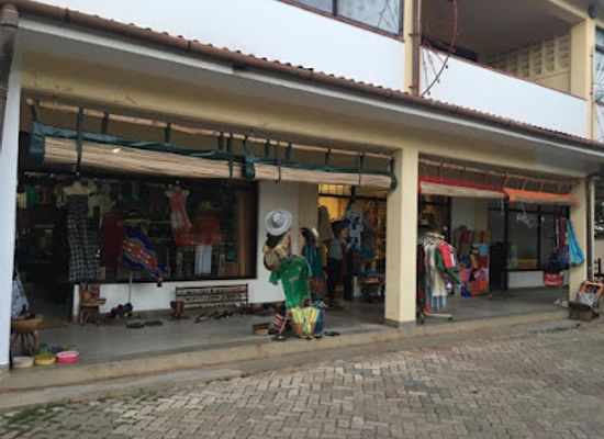 kenya/diani-beach/shop/diani-umbi-shopping-centre