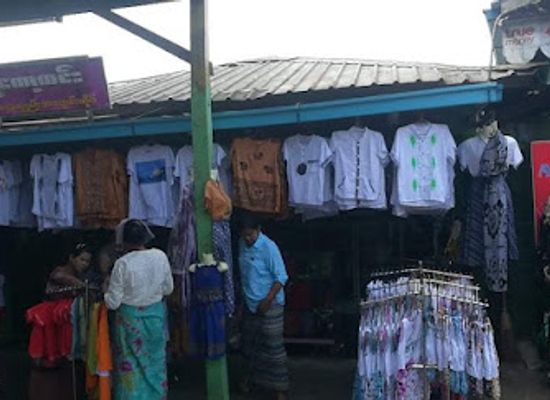 myanmar-burma/kyaiktiyo-pagoda/shop/shwe-kawhtin