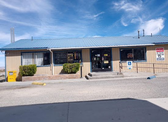 nevada/walker-lake/shop/four-seasons-smoke-shop