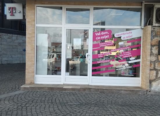 montenegro/zabljak/shop/t-com