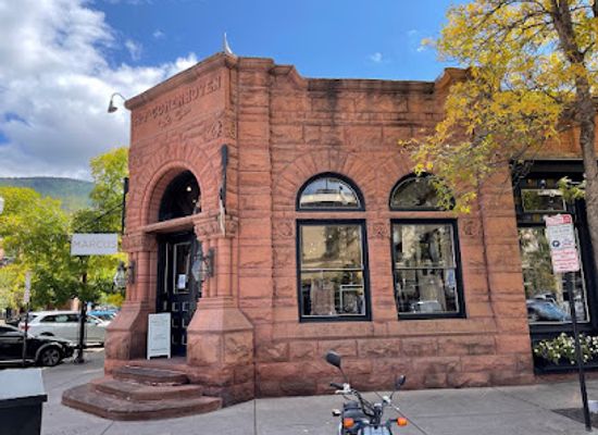 colorado/aspen/shop/marcus-curated-luxury-collection