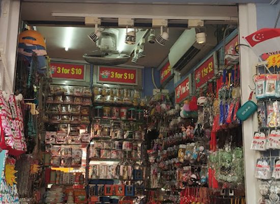 singapore/singapore/chinatown/shop/city-souvenir-costume-jewellery