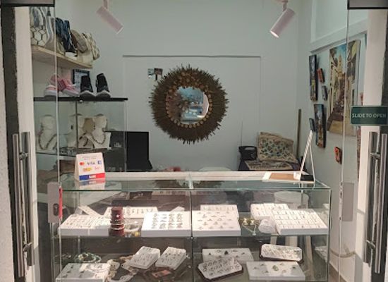 colombia/cartagena/getsemani/shop/jebo-store