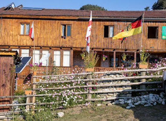 georgia/tusheti/shop/guest-house-old-omalo