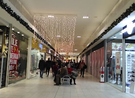 albania/mat/shop/qtu-qendra-tregtare-univers