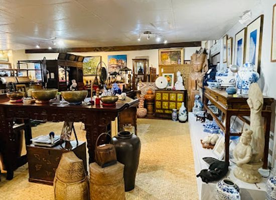 canada/annapolis-valley/shop/far-fetched-antique-art-gallery
