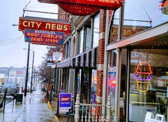 ohio/mansfield/shop/city-news-suzy-s-smoke-room