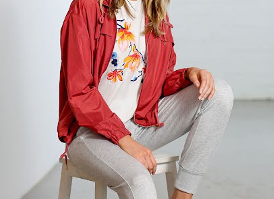 ireland/donegal-bay/shop/edge-clothing-donegal-town