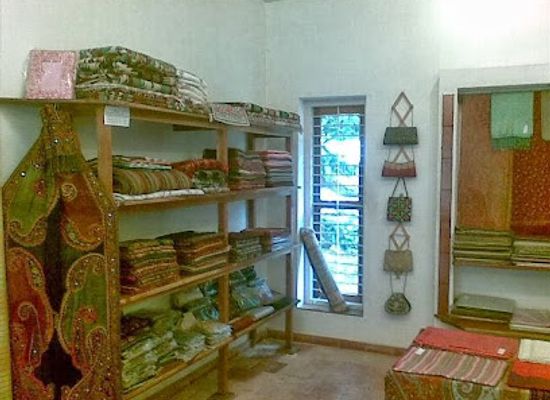 india/malabar-coast/shop/shalimar-weaves