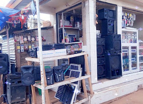 madagascar/betsiboka/shop/alex-cash-point-mini-shop