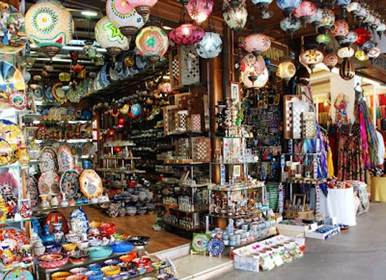 turkiye/kusadasi/shop/bazaar-kusadasi