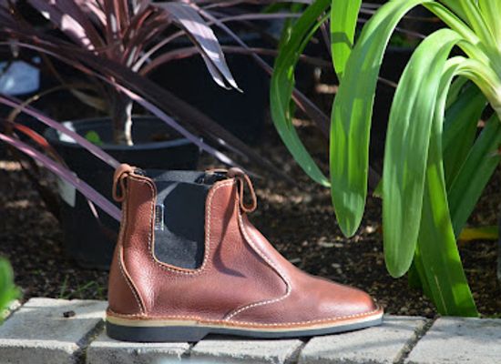 south-africa/northern-cape/shop/stadveld-leather