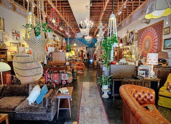 arizona/mesa/downtown-mesa/shop/buckhorn-vintage