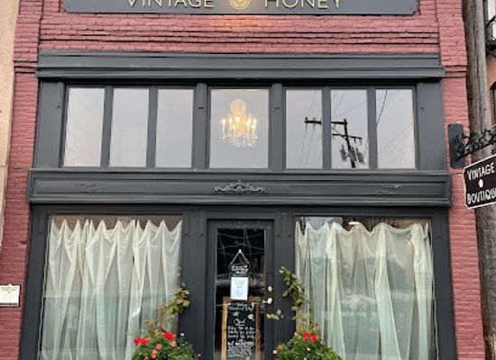 oregon/blue-mountains/shop/vintage-honey
