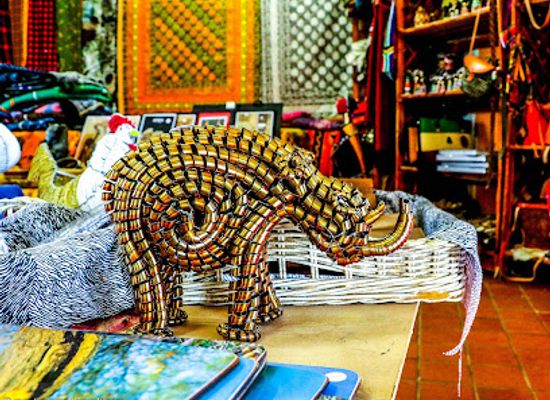south-africa/sani-pass/shop/sani-curio-craft-shop
