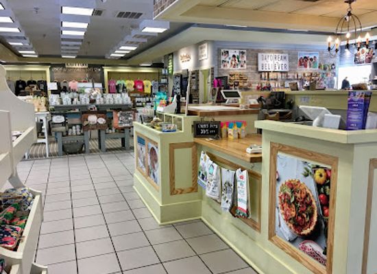 south-carolina/myrtle-beach/broadway-at-the-beach/shop/southern-living-store