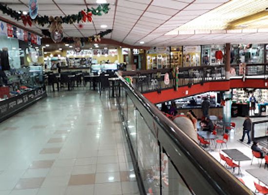 chile/punta-arenas/shop/austral-mall-area
