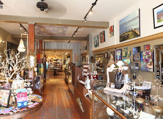 canada/halifax/north-end-halifax/shop/lady-luck-boutique