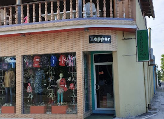 maldives/huvadhoo-atoll/shop/in-design-zappo-s
