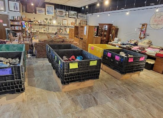 wisconsin/appleton/shop/left-behind-llc