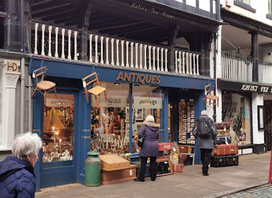 united-kingdom/cheshire/attraction/the-antiques-shop