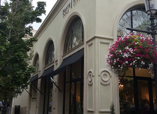idaho/meridian/shop/white-house-black-market