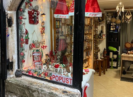 montenegro/bay-of-kotor/shop/sungun-souvenir-shop