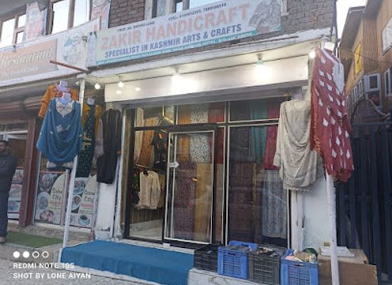 india/pahalgam/shop/zakir-handicraft