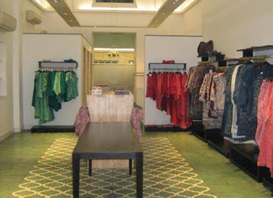 india/lucknow/hazratganj/shop/anokhi