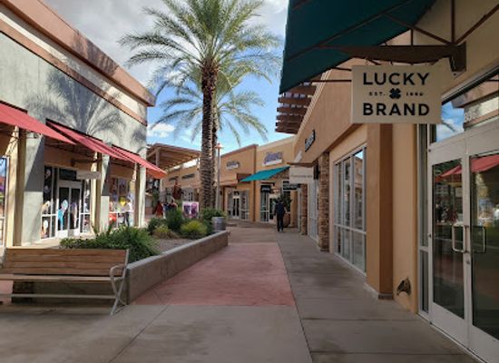 arizona/santa-catalina-mountains/shop/tucson-premium-outlets
