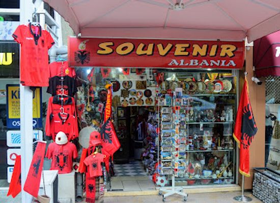 albania/has/shop/souvenir-albania