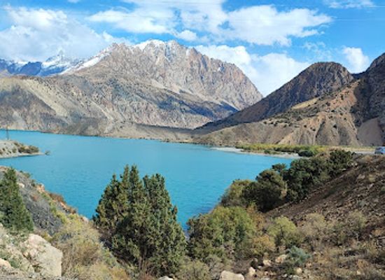tajikistan/iskanderkul-lake/shop/iskander-lake-viewpoint