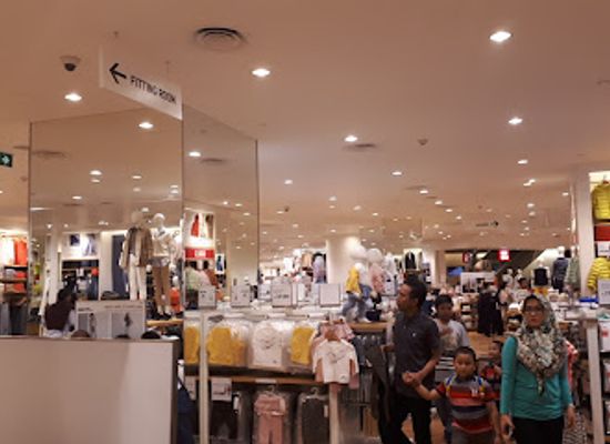 indonesia/jakarta/shop/uniqlo-grand-indonesia-sinta-lobby-jakarta-pusat