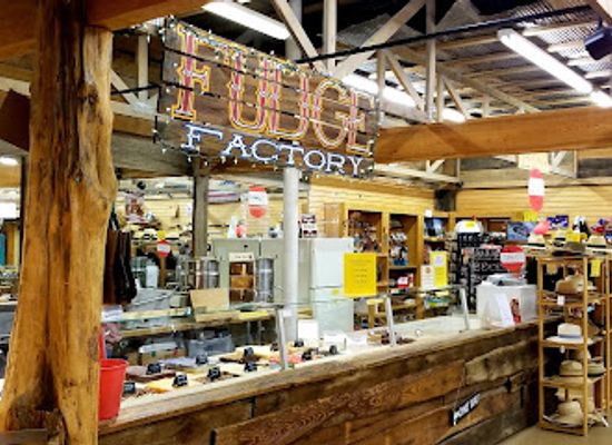 virginia/williamsburg/shop/wallace-s-trading-post