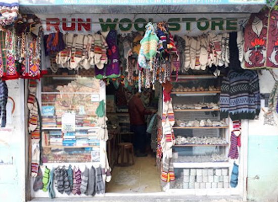 india/manali/shop/tarun-wool-store