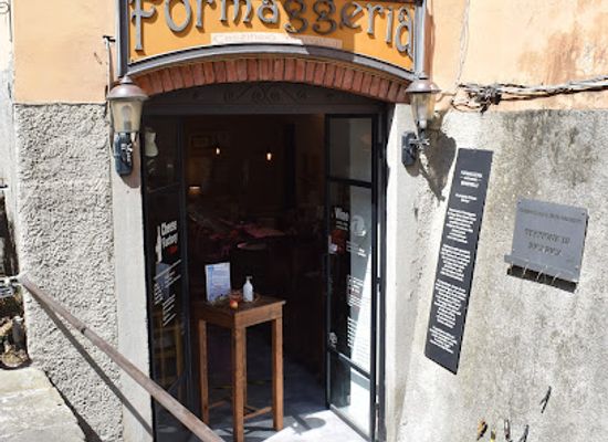 italy/garfagnana/shop/marovelli-formaggeria