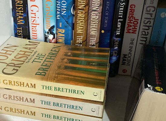 philippines/siargao/shop/siargao-bookstore-preloved-books-dapa