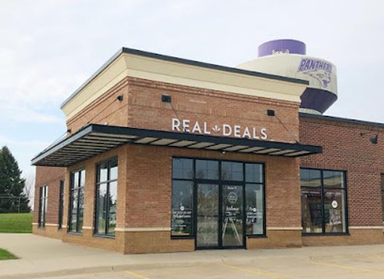 iowa/cedar-valley/shop/real-deals-cedar-falls-ia