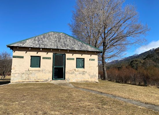 australia/kosciuszko-national-park/shop/bullocks-hut