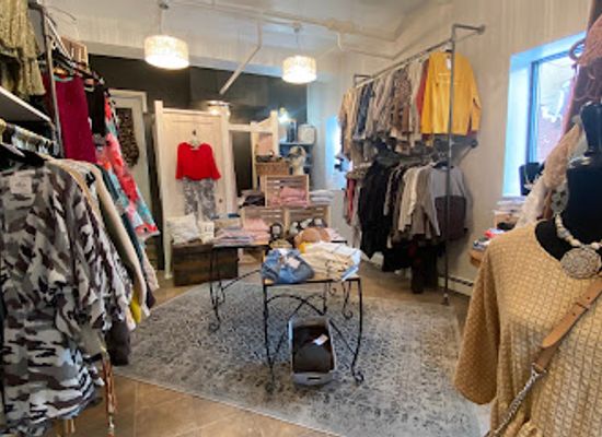 wisconsin/central-wisconsin/shop/the-unique-boutique