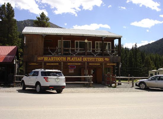 montana/the-beartooth-mountains/shop/beartooth-plateau-outfitters