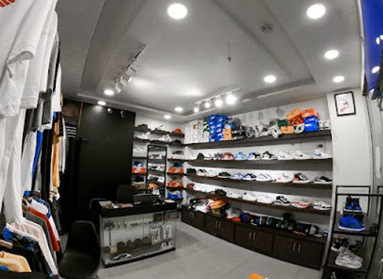 nepal/kathmandu-valley/shop/gurkha-store-thamel