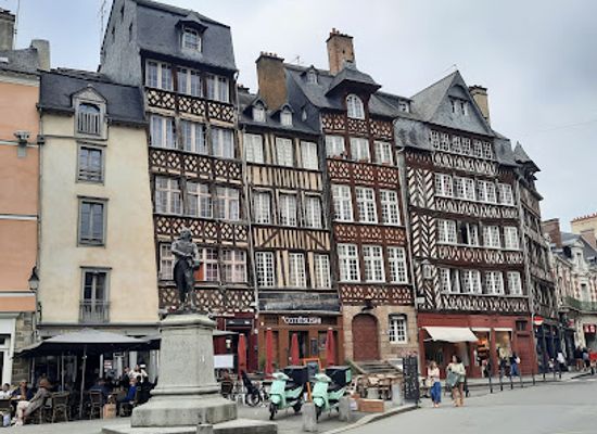 france/rennes/shop/uniqlo-rennes