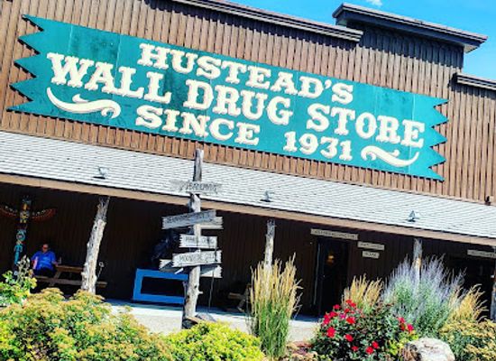 south-dakota/james-river-valley/shop/wall-drug-store