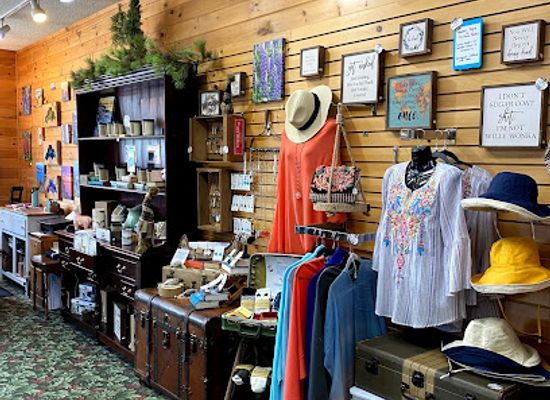 minnesota/tettegouche-state-park/shop/moose-cellaneous-gifts