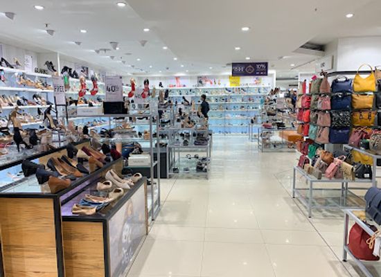 india/mumbai/bandra/shop/shoppers-stop