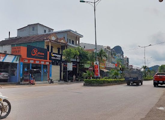 vietnam/phong-nha-ke-bang-national-park/shop/shop-quynh-giang-clothing