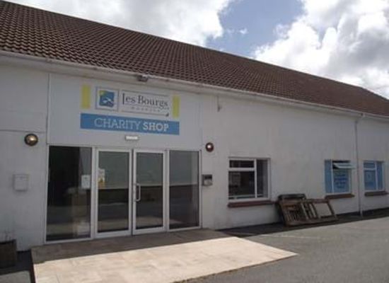 guernsey/castel/shop/les-bourgs-hospice-charity-shop